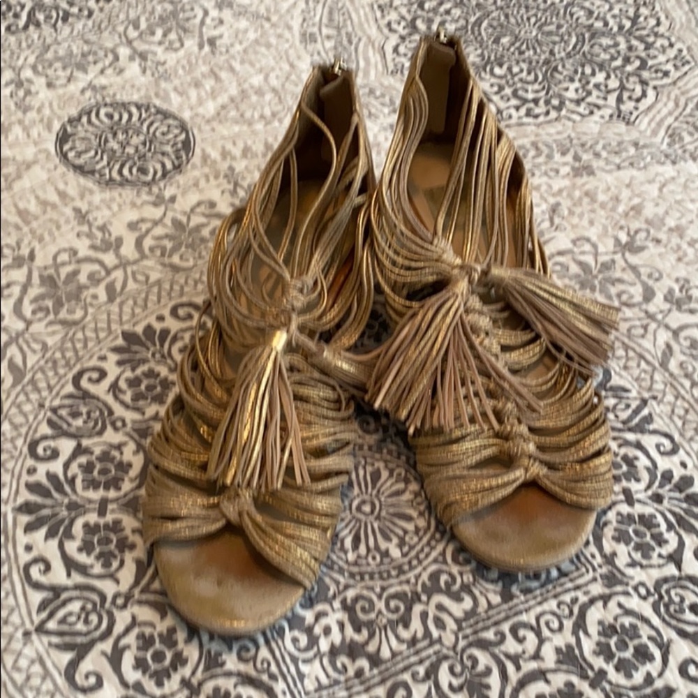 Dolce vita gold strappo shoes